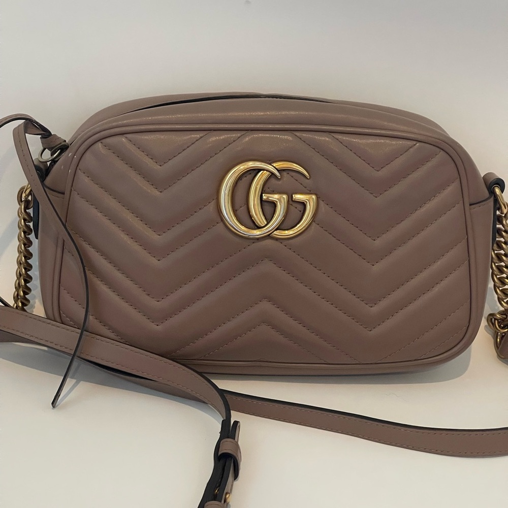 Gucci Marmont Dusty Pink shoulder bag.